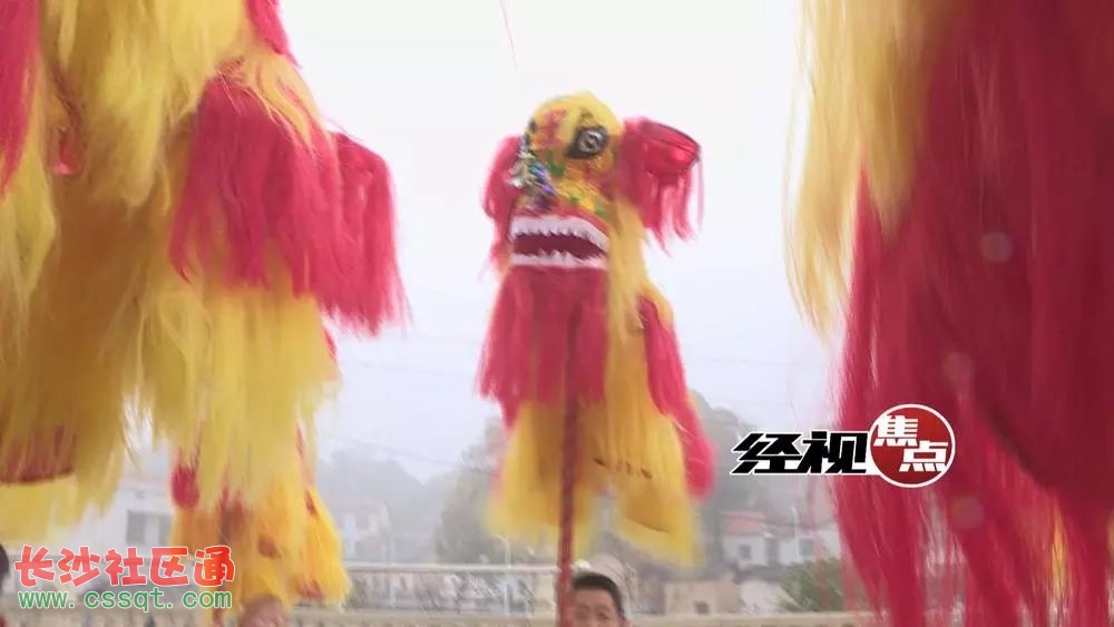 {